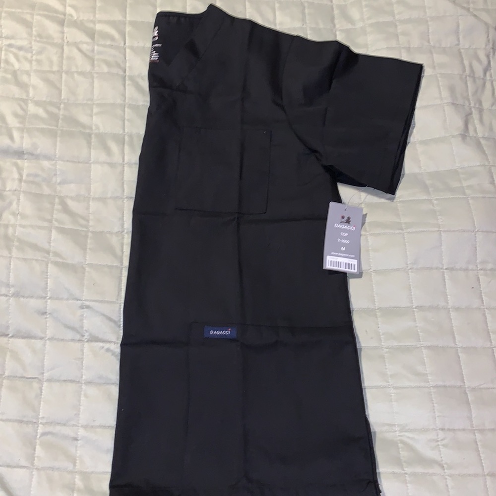 Scrub Tops with Pockets - Picture 2 of 2